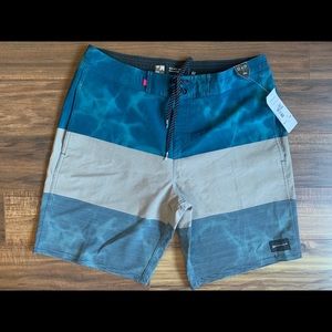 Quicksilver Trunks Size 32